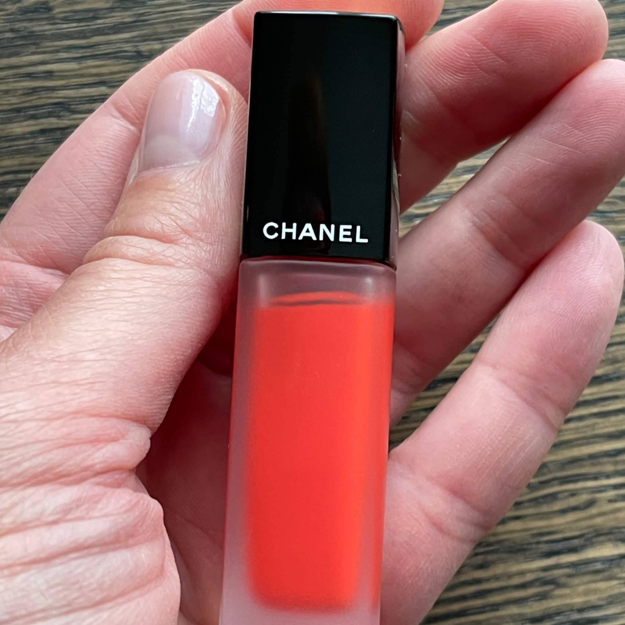 Chanel Rouge Allure Ink Lippenstift langhaftend, feuchtigkeitsspendend, Anti-Oxidant matter Fluid-Lippenstift
