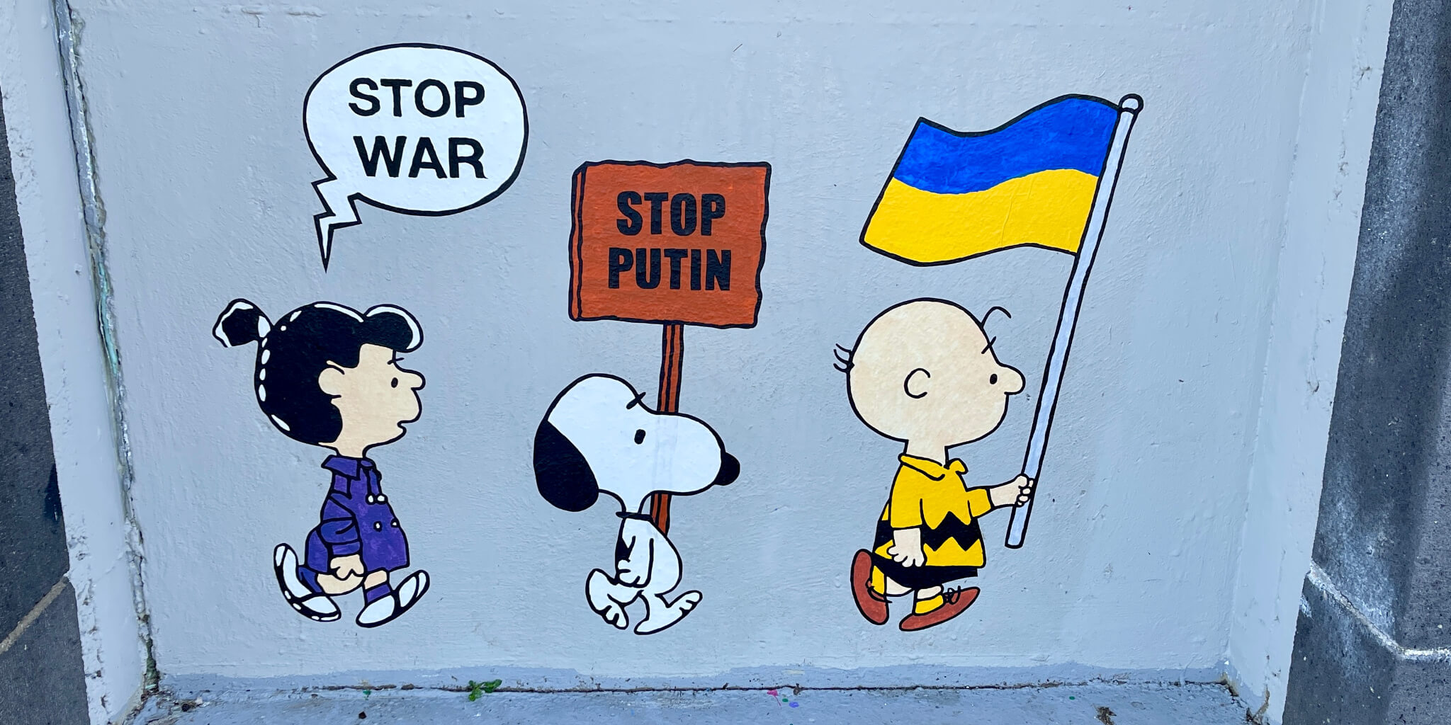Peanuts Krieg Ukraine Putin Stop gegen Krieg Streetart Düsseldorf