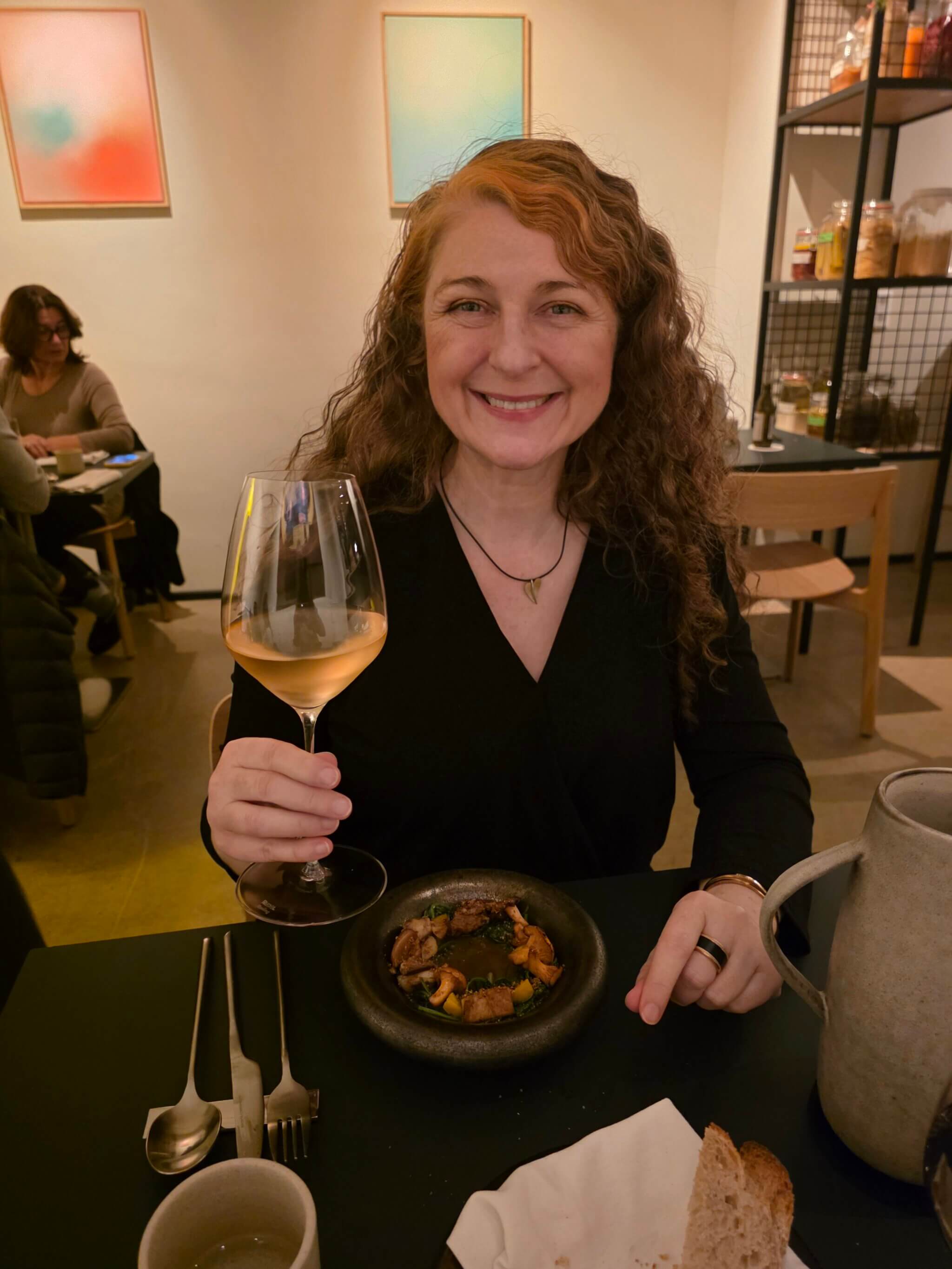 Abendessen im Restaurant Kluth Köln mit Weinbegleitung und saisonaler Küche in Ehrenfeld.