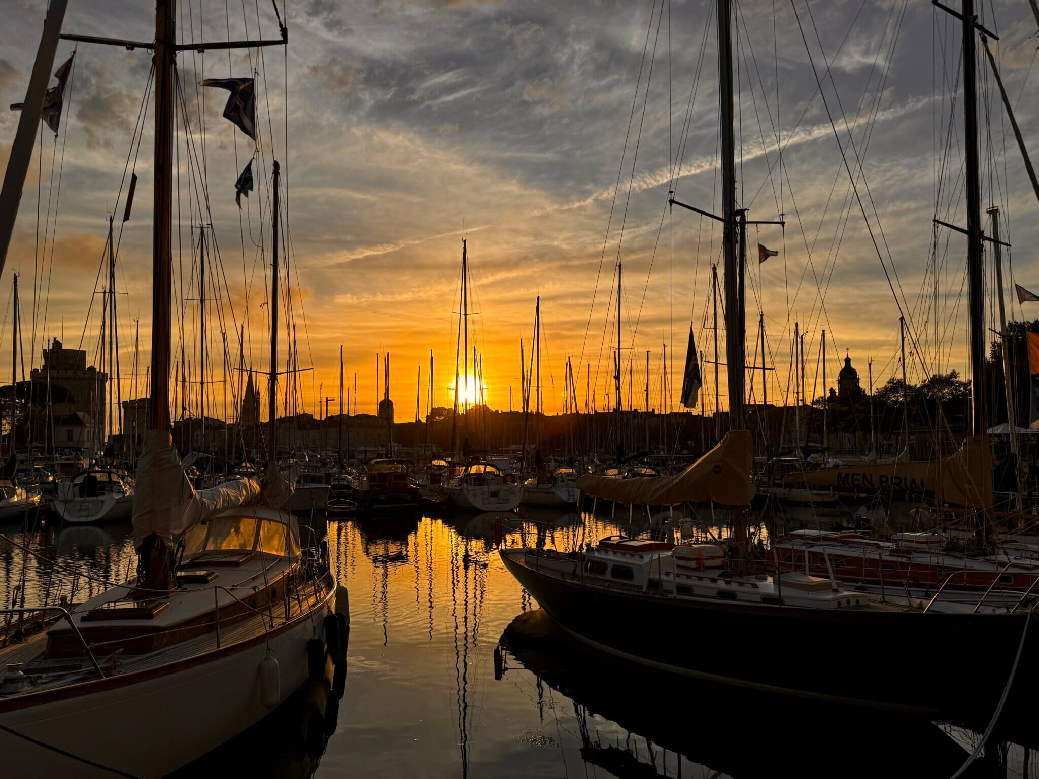 Sommer in Frankreich Reisetipps Paris La Rochelle Austern Wein Meeresluft Reise Flanieren Restaurants